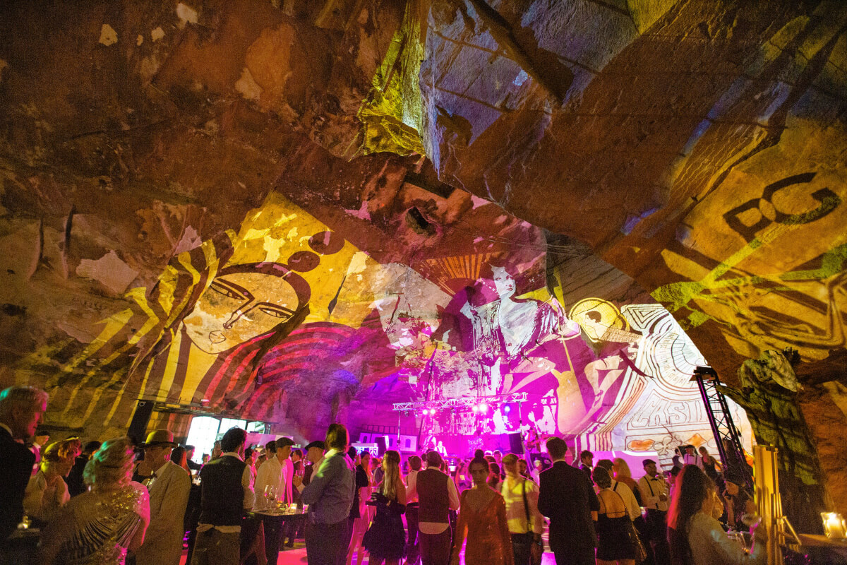 Mallorca Eventlocation Livestage Illumination HollenbergLightArt